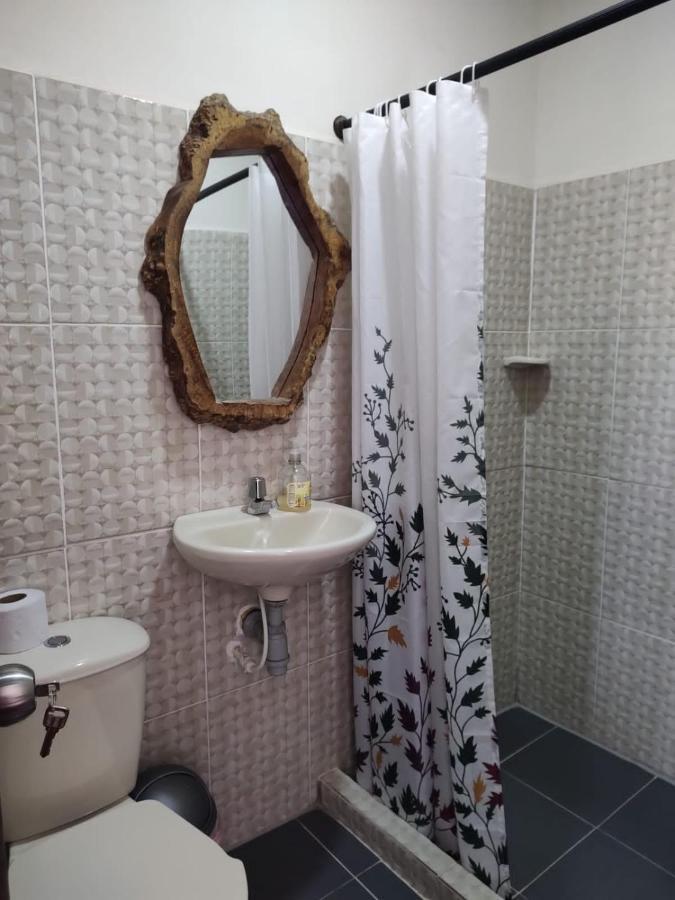 Hostal Casa Madrigal Hotel ฟิลานเดีย ภายนอก รูปภาพ