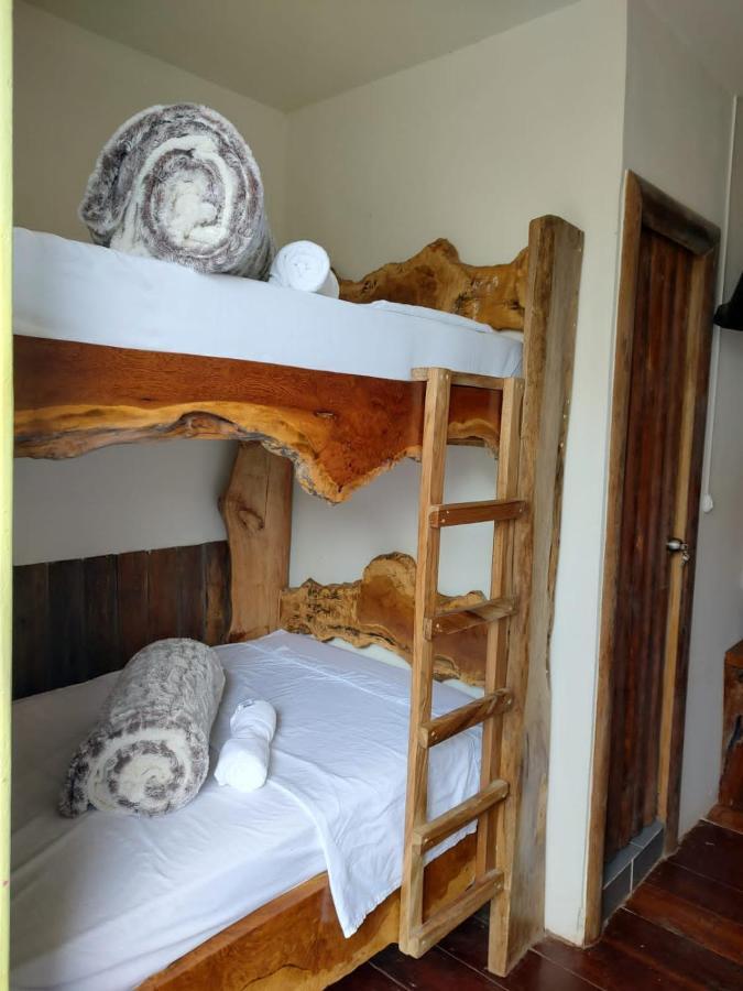Hostal Casa Madrigal Hotel ฟิลานเดีย ภายนอก รูปภาพ