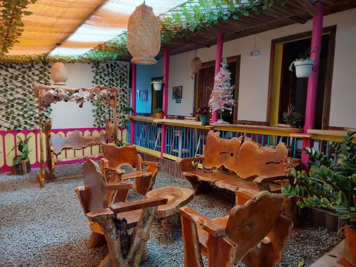 Hostal Casa Madrigal Hotel ฟิลานเดีย ภายนอก รูปภาพ