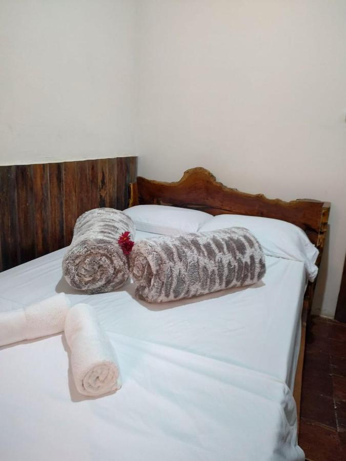 Hostal Casa Madrigal Hotel ฟิลานเดีย ภายนอก รูปภาพ