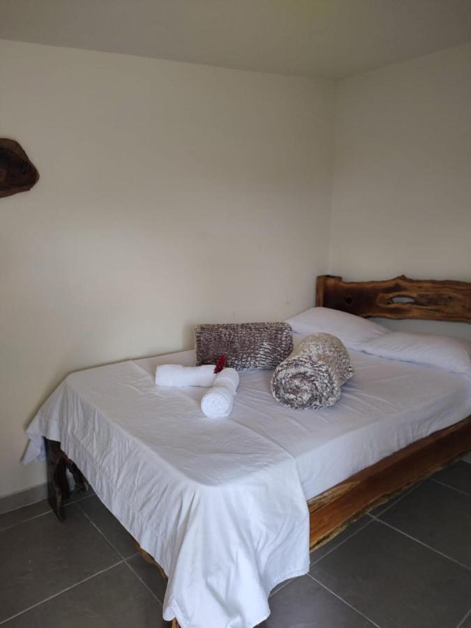 Hostal Casa Madrigal Hotel ฟิลานเดีย ภายนอก รูปภาพ
